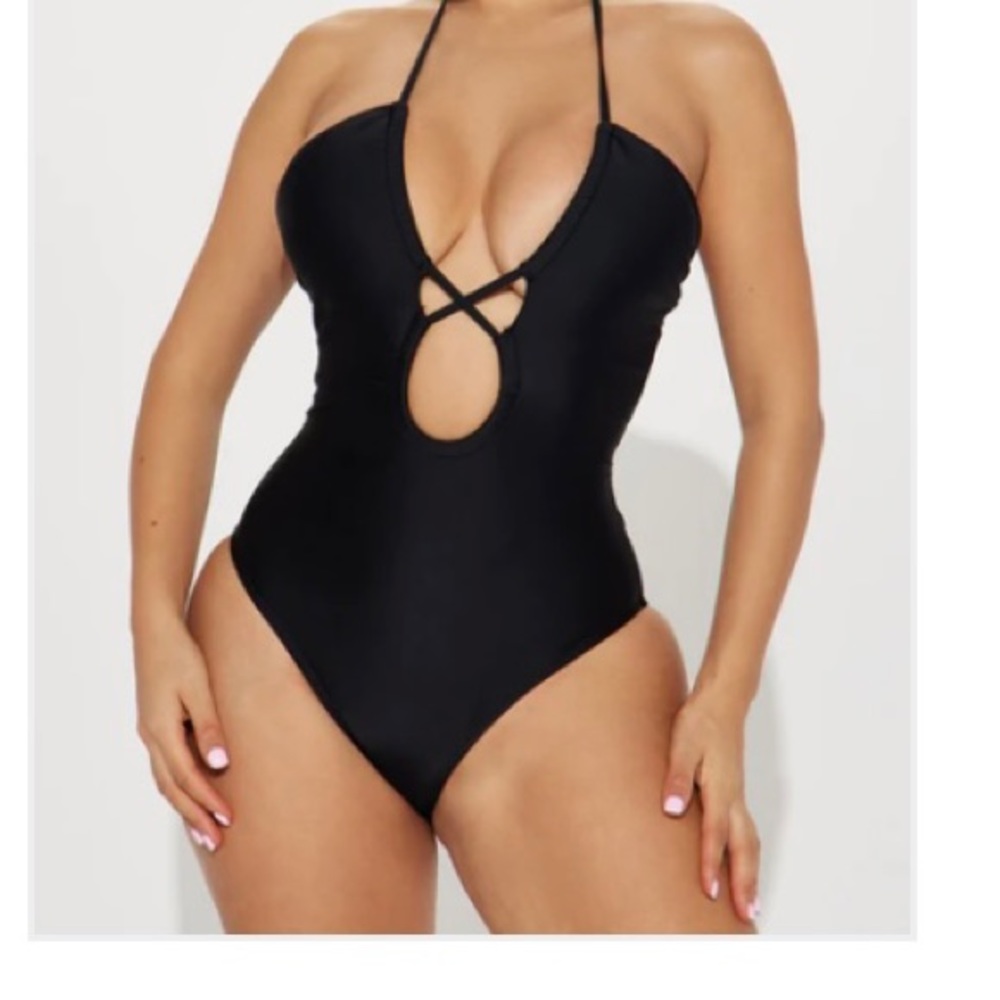 Keyhole swimsuit